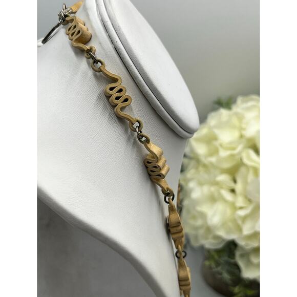 Vintage Hand Painted French
Heraldic Swan Necklace Heavy Metal Artisan Jewelry - Picture 12 of 13